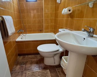 Pensión Serramar - Benalmádena