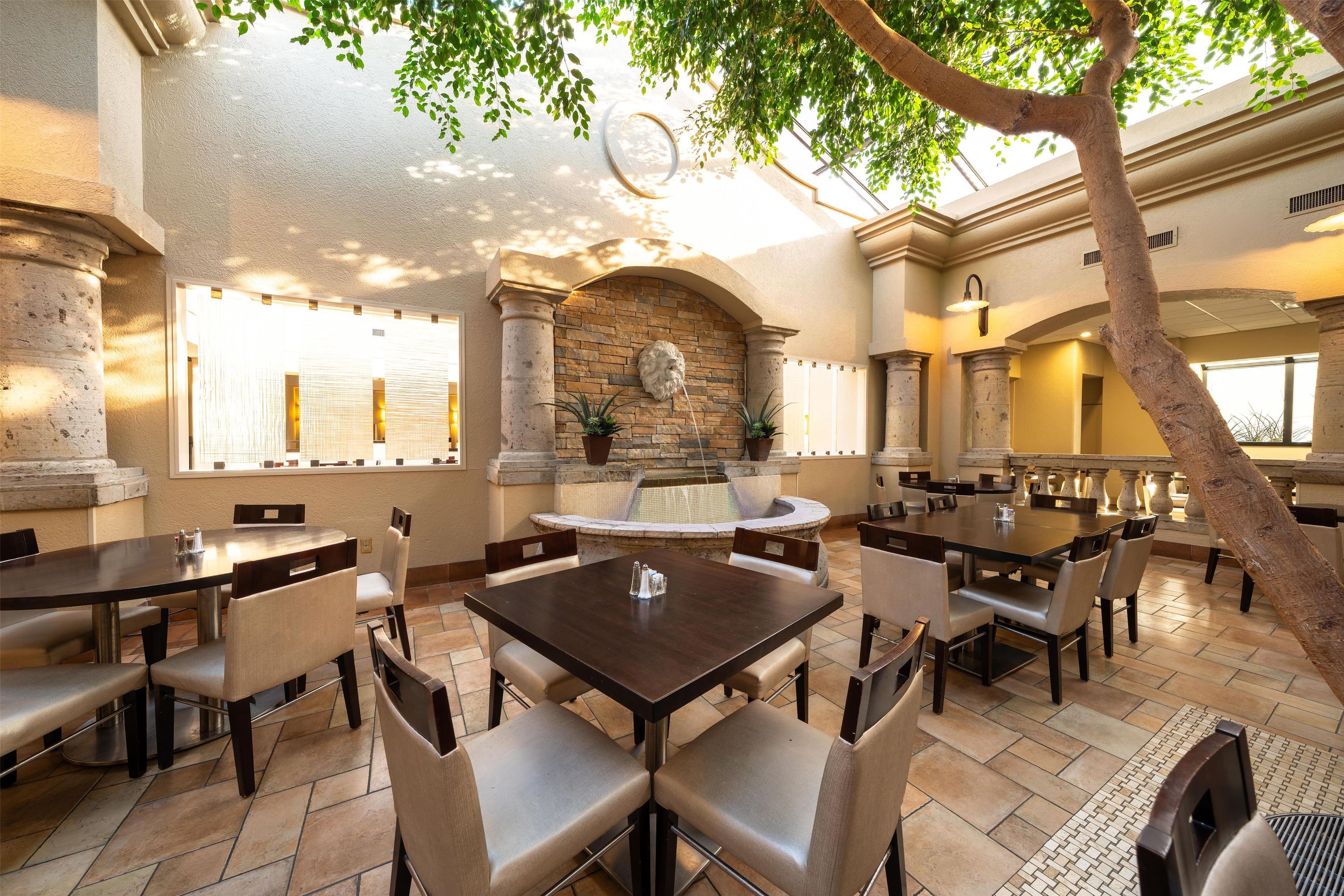 DoubleTree by Hilton Hotel Houston Hobby Airport - Houston - Restaurant