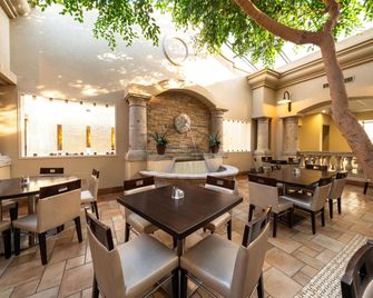 DoubleTree by Hilton Hotel Houston Hobby Airport - Houston - Restaurante