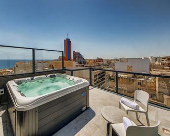 Ikyk Hotel- Ik Collection - San Giuliano - Balcone