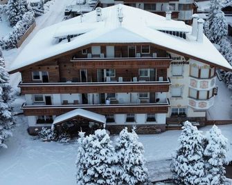 Hotel Garni Concordia - Dolomites Home - Selva di Val Gardena - Toà nhà