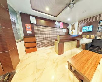 Elite Suites Mint Gomti Nagar - לאקנאו - דלפק קבלה