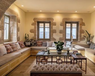 King Suite with Panoramic Sea View | Akrolithi Guesthouse - Mavrovouni - Sala de estar