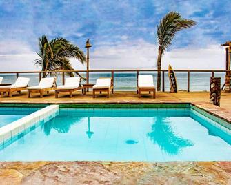 Hotel Costa Blanca de Vichayito - Vichayito - Pool