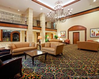 Holiday Inn Express & Suites Irving DFW Airport North By IHG - Irving - Lobby