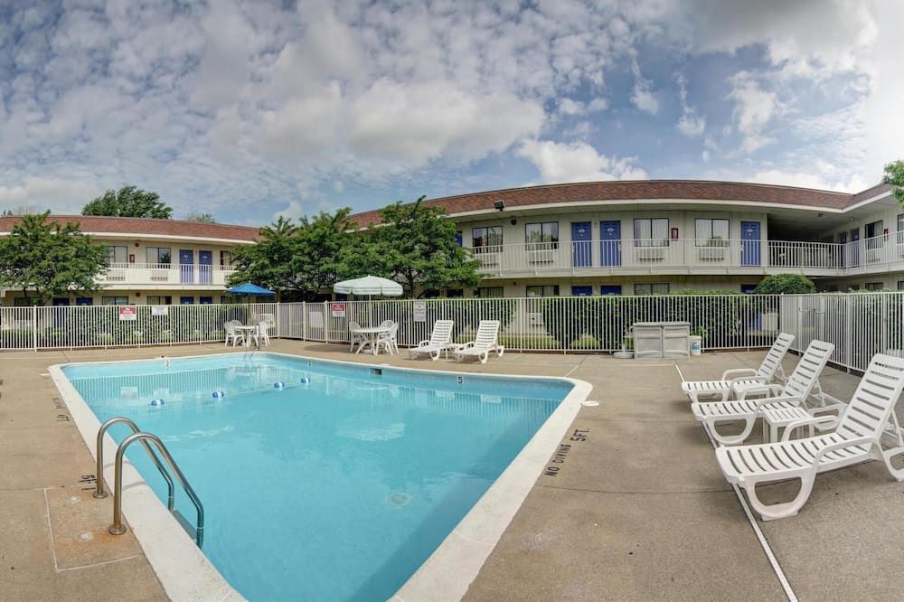 موتل 6 أمهيرست، أوهايو - كليفلاند ويست - لوراين