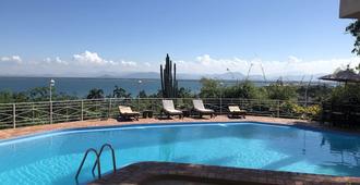 Hotel Mont Joli - Cap Haitien - Pool