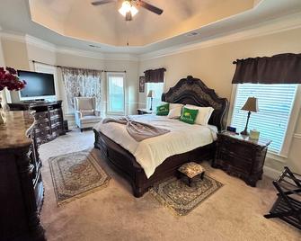 1 Exit from Masters & 5 min from Peach Jam & all entertainment! - North Augusta - Bedroom