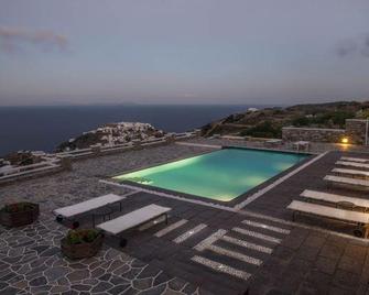 Gerofinikas Boutique Hotel - Apollonia - Zwembad