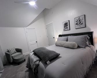 Thoughtfully Restored Historic Bldg, Main St, Wilton, Me — Atv Accessible - Wilton - Habitación