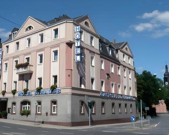 Hotel Strauss - Hof - Gebäude