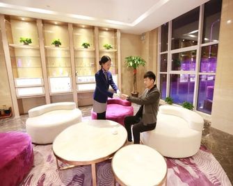 Lavande Hotels Tianjin Huaming Binhai International Airport - Tianjín