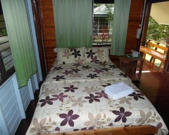 Baan Tai Rom Yen Resort - Surat Thani - Habitación