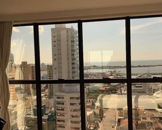 Hotel 7 Itajaí - Itajaí - Varanda