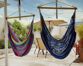 Seaside Adventure Lodging - Ensenada - Uteplats