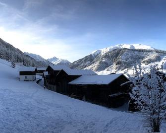 Modern Original Chalet In A Best Location Near Disentis And Sedrun - Medel - Außenansicht