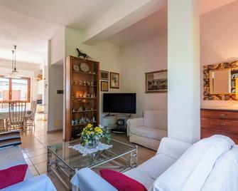 Appartamento Comfort alle Terme - Chianciano Terme - Wohnzimmer