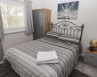 13 Gower Holiday Village, Pet Friendly, With A Garden In Scurlage - Swansea - Chambre