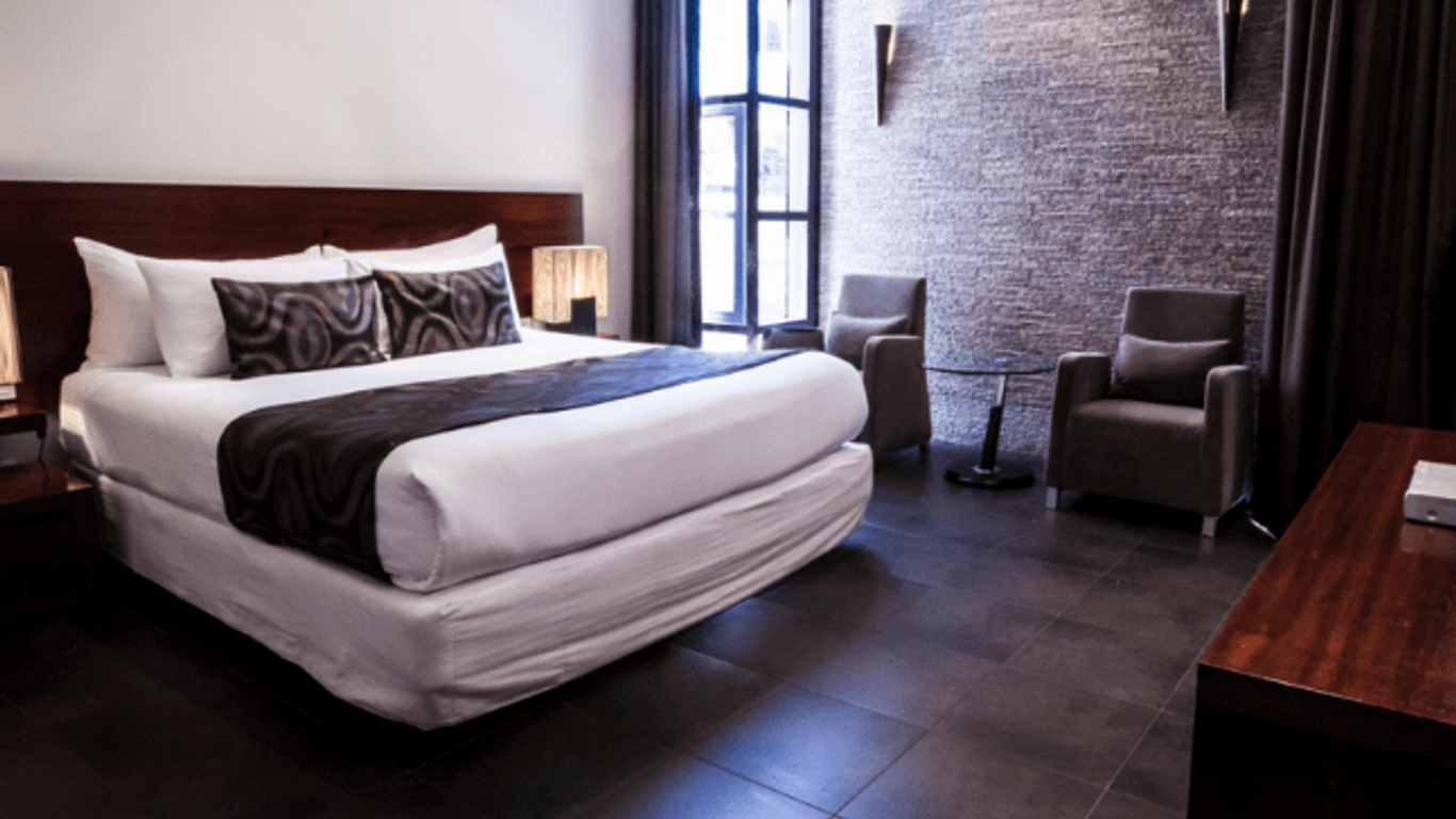 لامانا هوتل