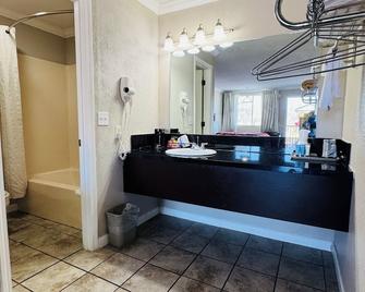 Oak Grove Inn - Branson