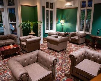 Eliza's Manor - Christchurch - Lounge