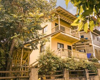 Paradise Project Hostal - Montañita (Guayas) - Edificio