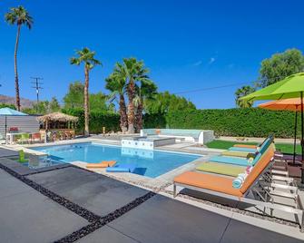 Retro A Go Go House - Palm Springs - Pool