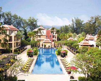 โมเวนพิค รีสอร์ท บางเทาบีช ภูเก็ต - เชิงทะเล - สระว่ายน้ำ