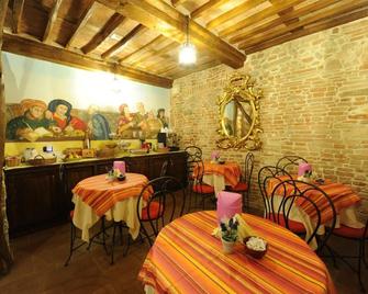 Antica Corte dei Principi Charming Rooms - Lucca - Restaurant