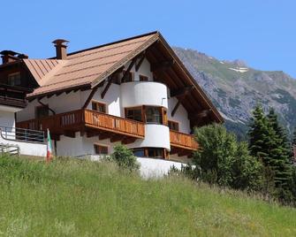 Aparthotel Alpin Life - Sankt Anton am Arlberg - Building