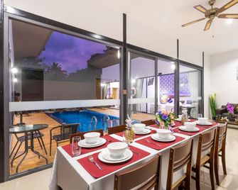 The Thames Pool Access Resort Sha+ - Chalong - Comedor