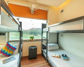 Stops Hostel - Νέο Δελχί - Κρεβατοκάμαρα