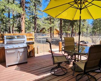 Remodeled Cozy home: 20min to Wolfcreek Ski + 3min to Golf and Rio Grande River - South Fork - Balkon