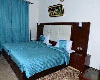 Canari Hotel kashmir view - Khānspur - Habitación
