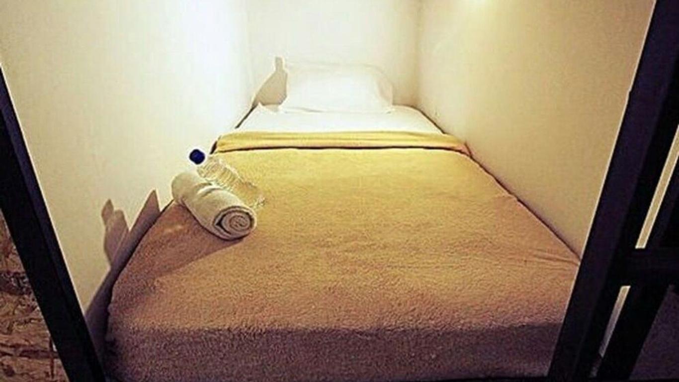 Hostel la Antigua Capsula