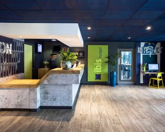 Ibis Budget Beaconsfield - Beaconsfield - Front desk