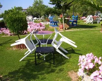 Verginia Studios - Korinos - Patio