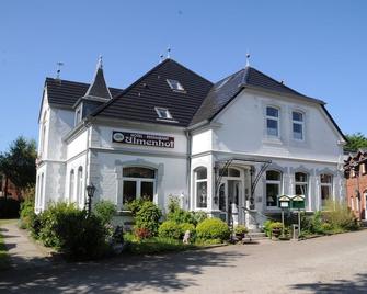 Hotel Ulmenhof & Spa - Bredstedt - Building