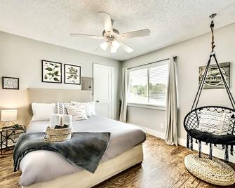 Lovely Dallas Flat Near Downtown - دالاس - غرفة نوم