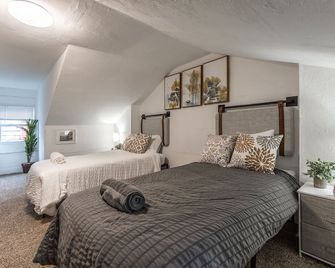 Carey Chateau - Bright and Cozy 3BR Home - פיטסבורג - חדר שינה