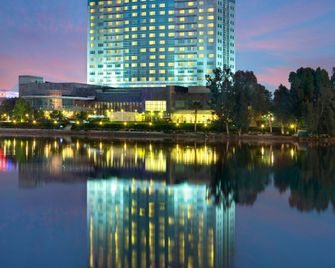 Adana HiltonSA - Adana - Edificio