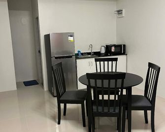Casa Dobos - Ciudad de Batangas - Comedor