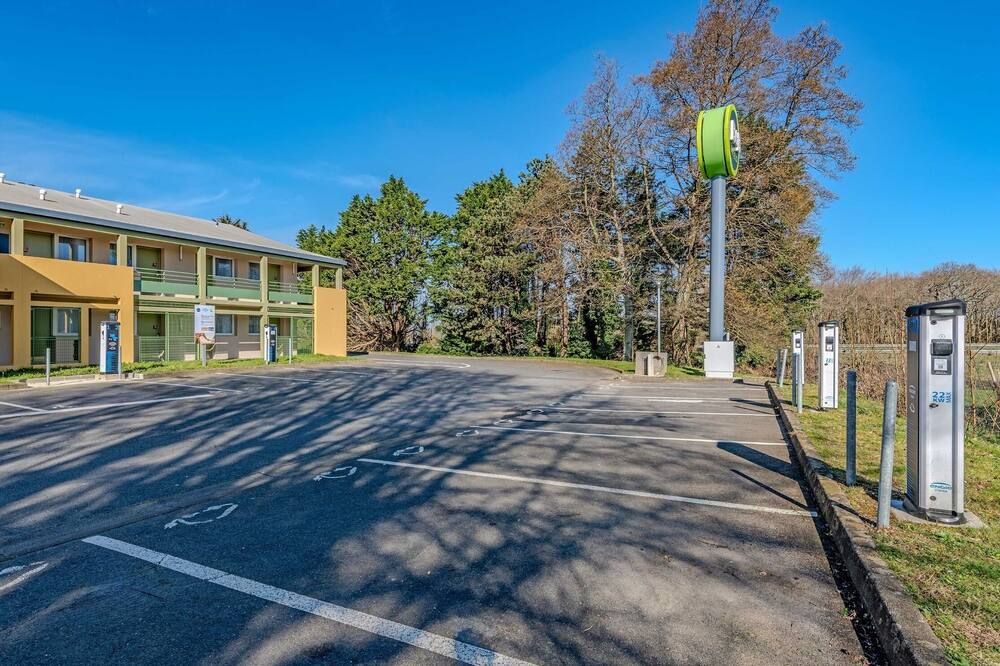 بي آند بي هوتل بريست كيرجاراديك - بريست - مبنى