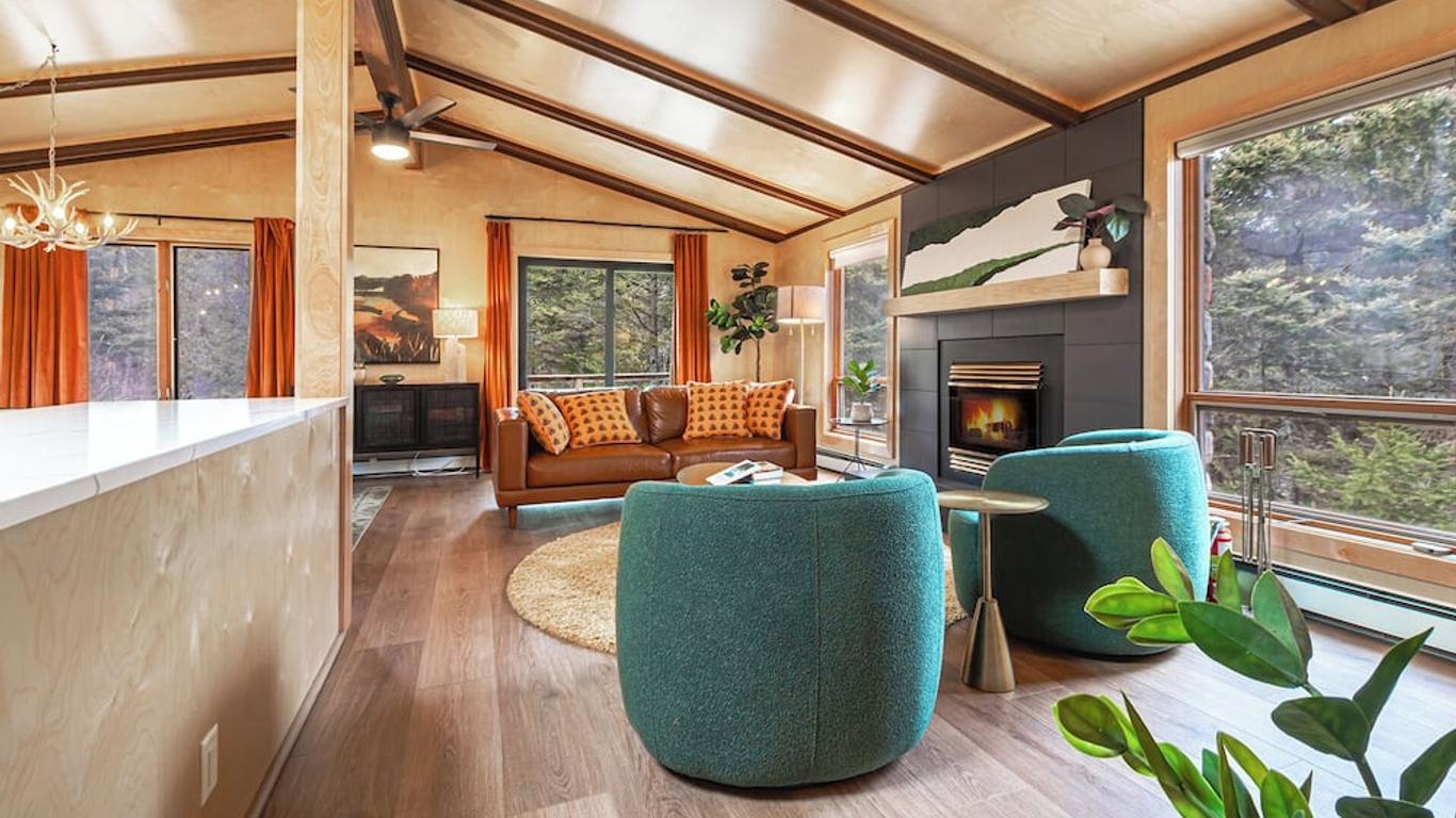 Cascade Lodge