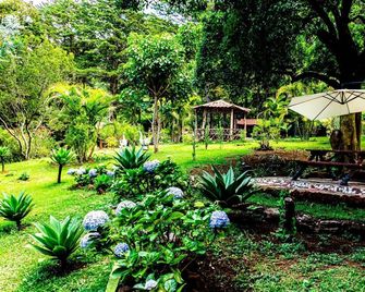 Cabanas Lunas Del Poas - San José - Vista del exterior