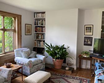 Cosy Farm Cottage in the Heart of Dorset - Blandford Forum - Living room