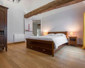 Le Logis D'Azé - Igé