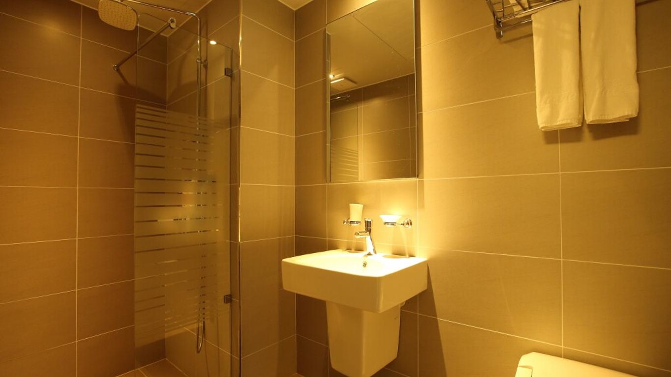 Suave Hotel