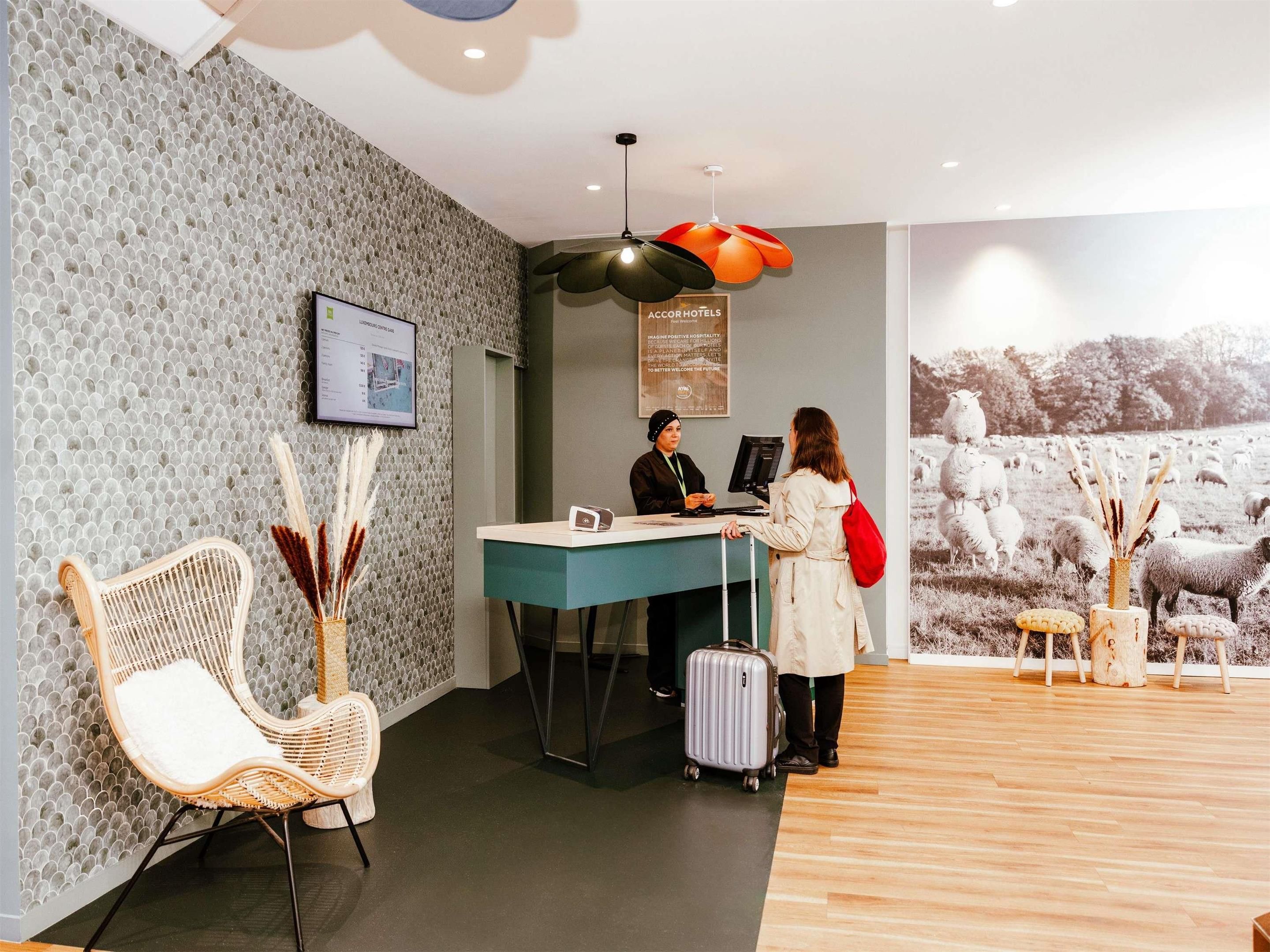 ibis Styles Luxembourg Centre Gare - Luxemburgo - Recepción