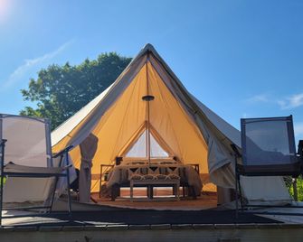 Bold Coast Camp Minutes from Acadia's Schoodic Peninsula - Winter Harbor - Building
